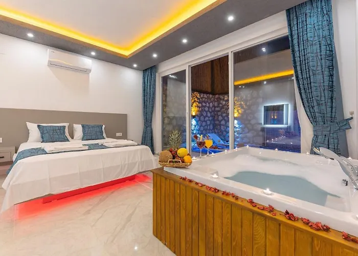 Islamlar With Private Pool Kalkan