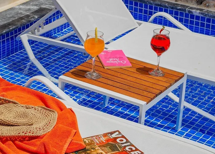 Islamlar With Private Pool Kalkan