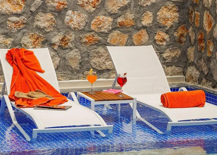 Islamlar With Private Pool Kalkan