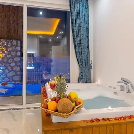 Islamlar With Private Pool Lejlighed Kalkan
